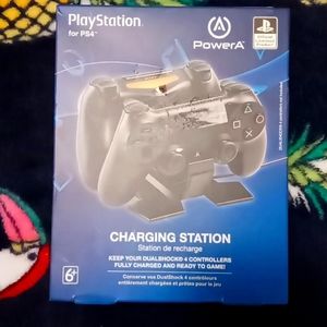 Brand New PS4 Charging Station